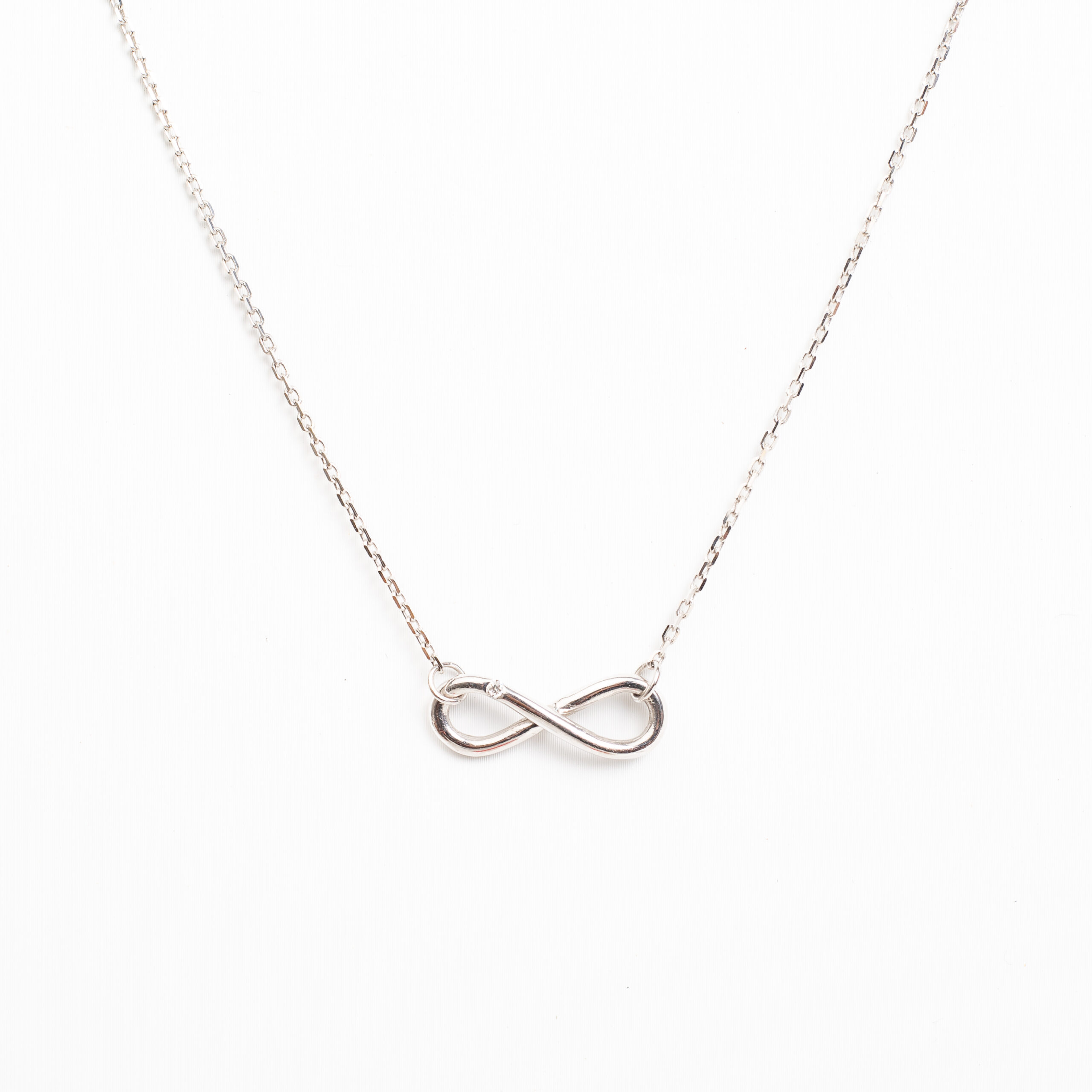 Náhrdelník Infinity - bílé zlato, diamant