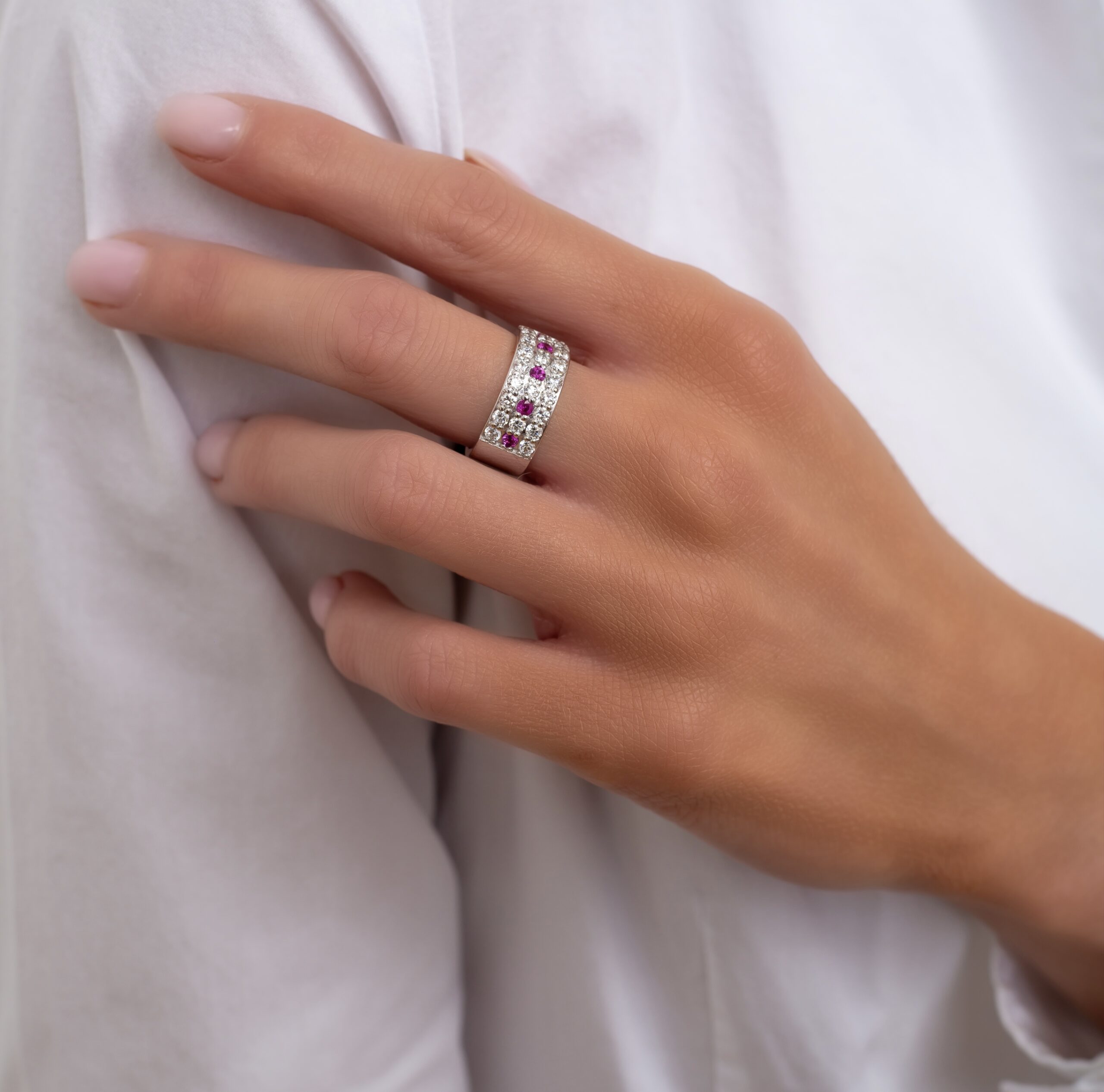 Prsten Triple Ellie - bílé zlato, diamanty - Obrázek 3