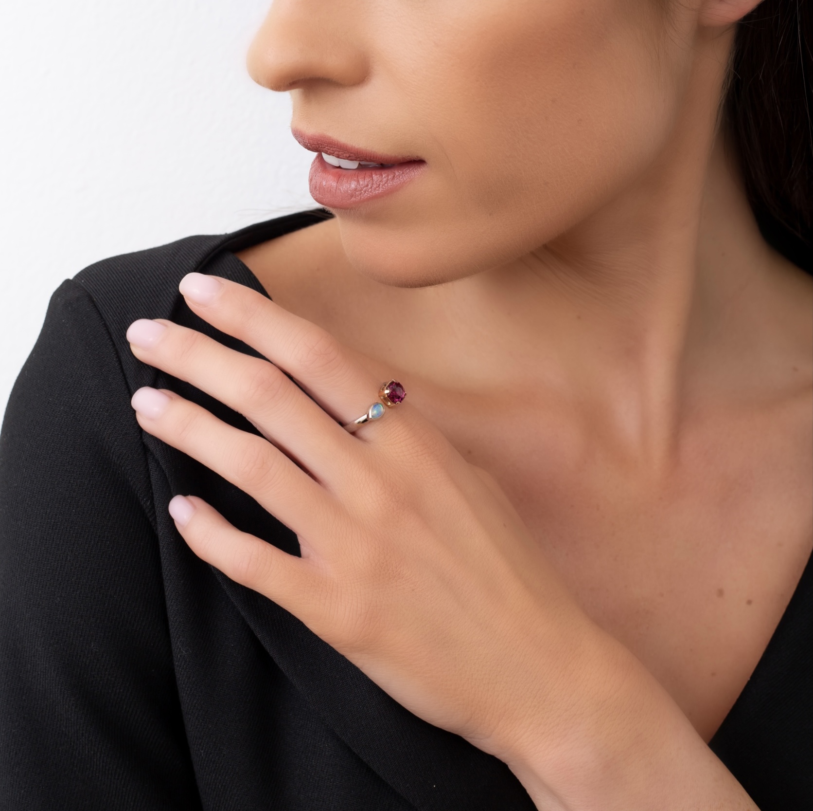 Prsten se slovenským opálem - bílé a růžové zlato, umbalit